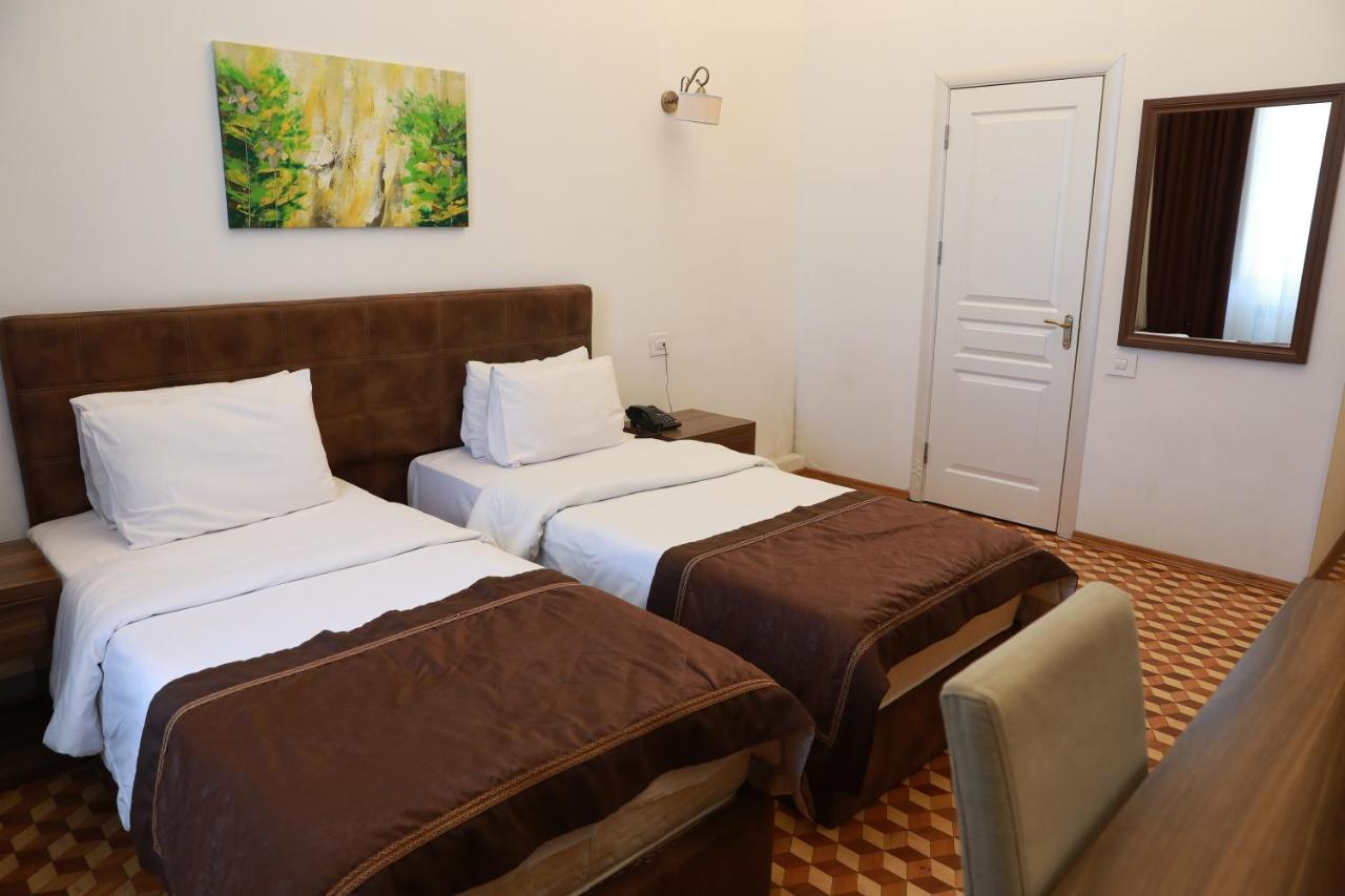 Malakan Hotel Baku Bagian luar foto