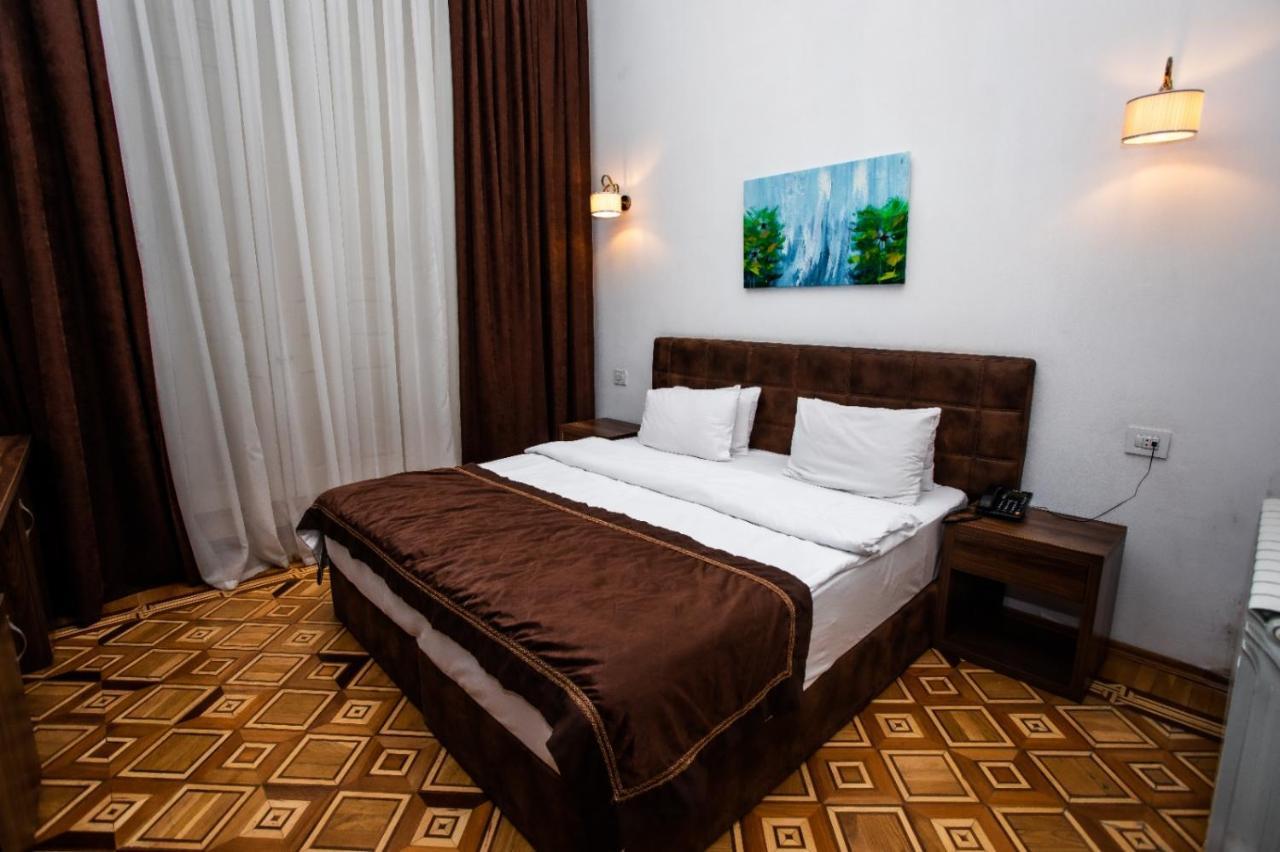 Malakan Hotel Baku Bagian luar foto