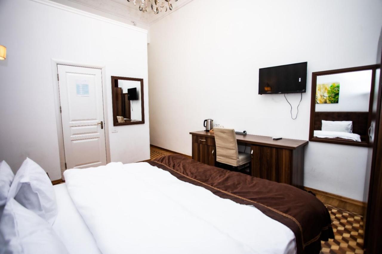 Malakan Hotel Baku Bagian luar foto